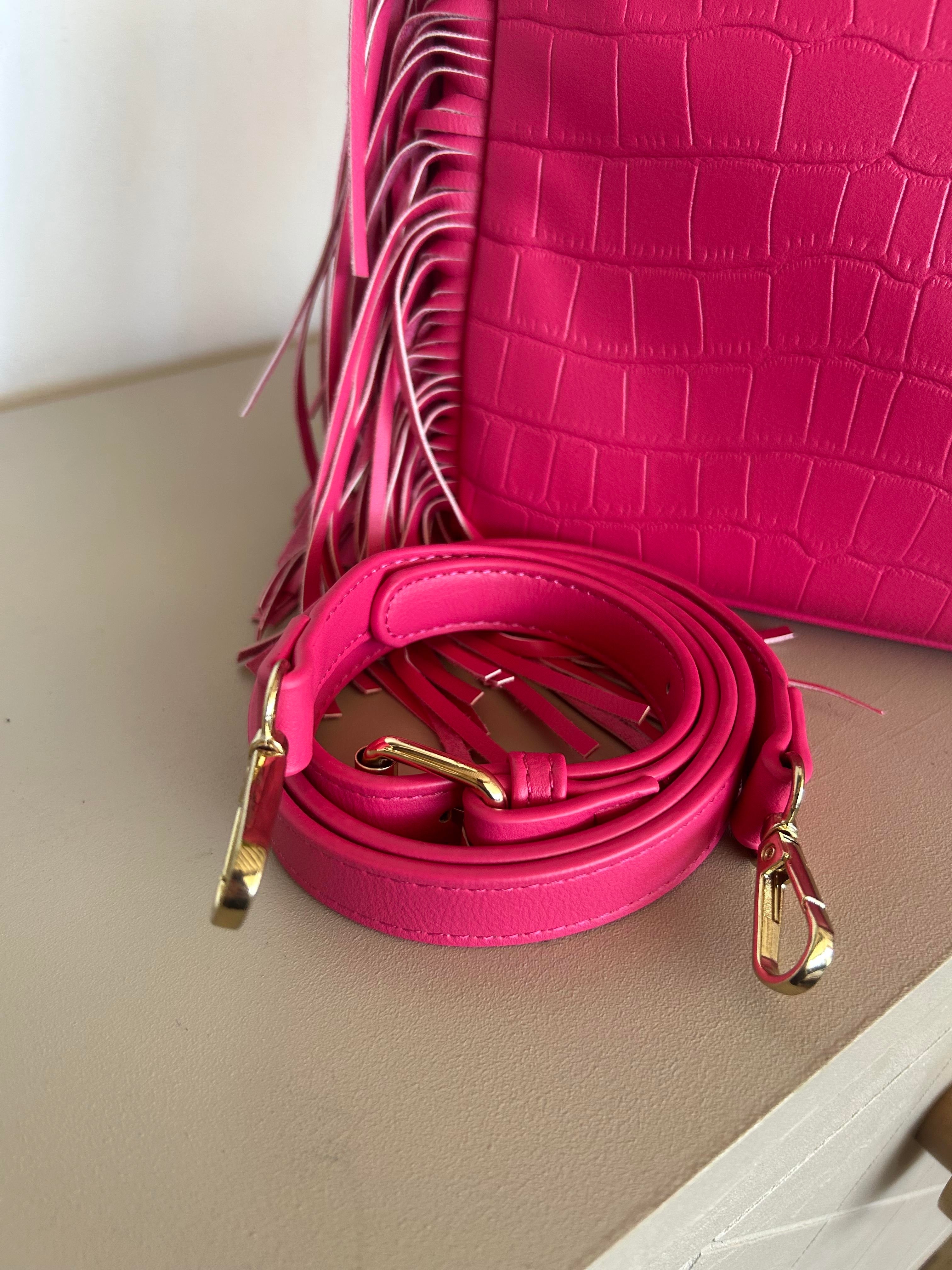 Sac Bohème à Franges Rose Vif Effet Croco — Rosalia Lunea